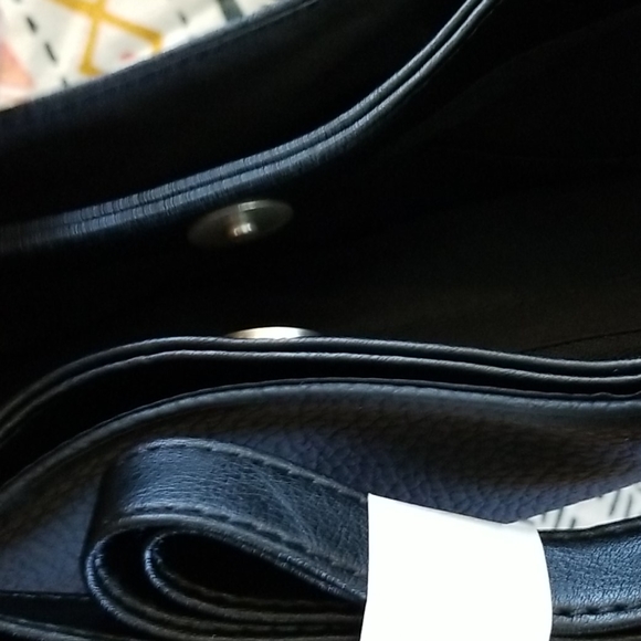 🆕️ Relic by Fossil Satchel - Picture 9 of 16